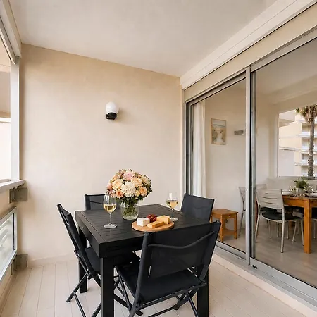 T2 A Avec Parking Et Balcon Vue Apartment